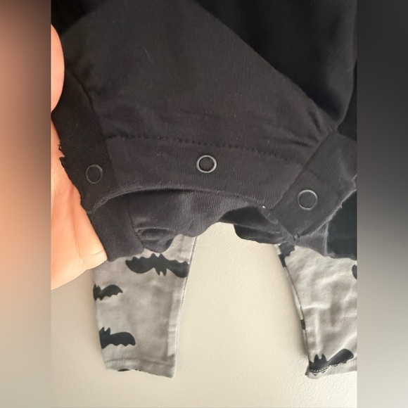 Cat & Jack Baby Halloween Bat Matching Set SZ 12M Long Sleeve Jogger New Fall - Picture 5 of 7